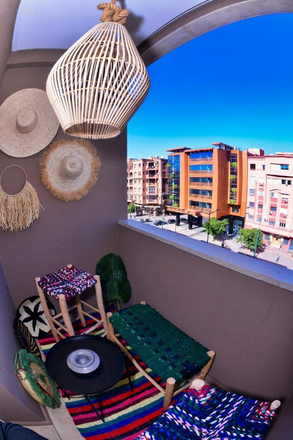 Appartement De Prestige Climatise A L'Hivernage 400M De La Gare Marrakesh Bagian luar foto